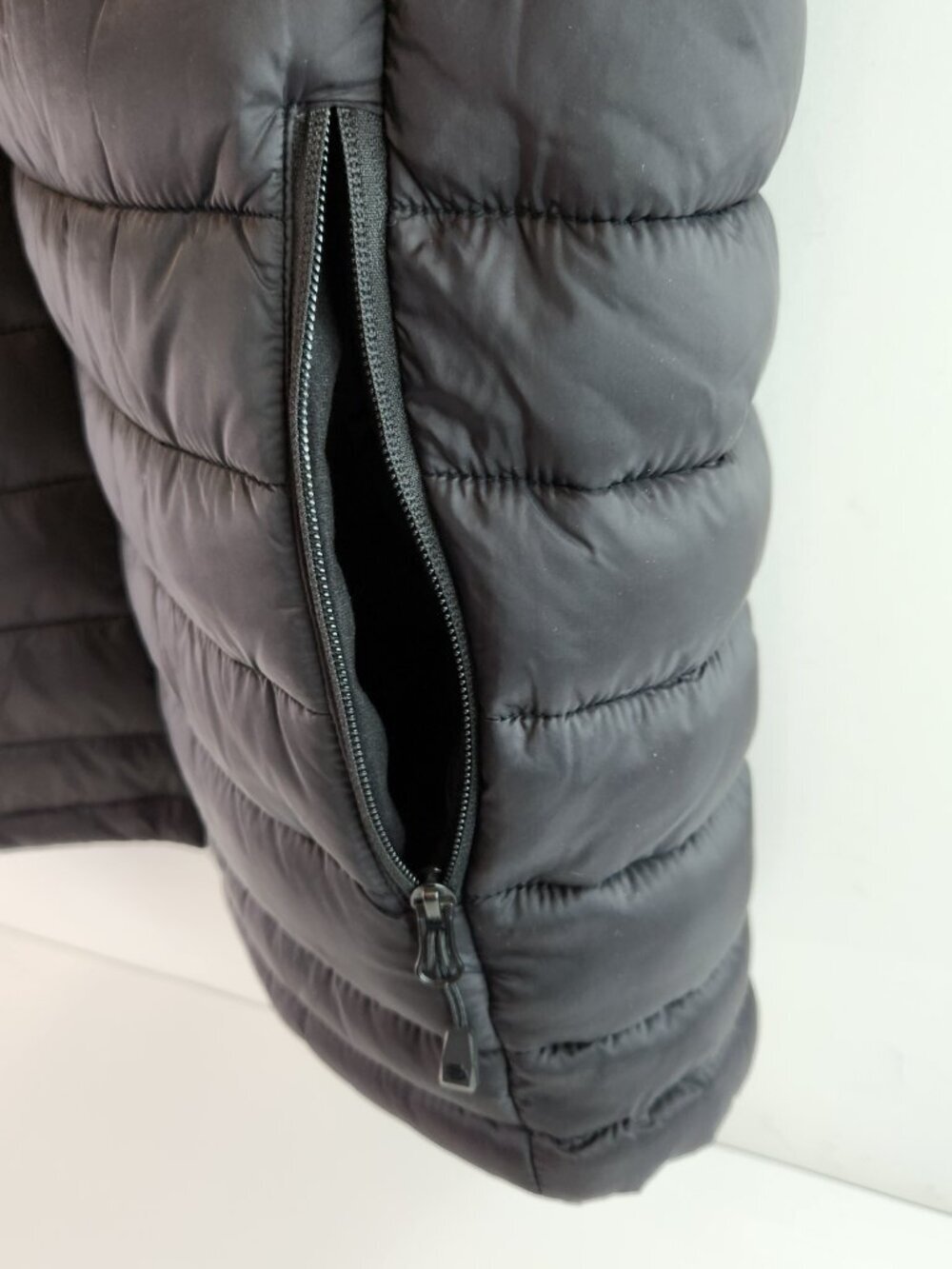 Stormtech Seaspan Packable Puffer Vest Mens Size Large Black - Picture 4 of 13